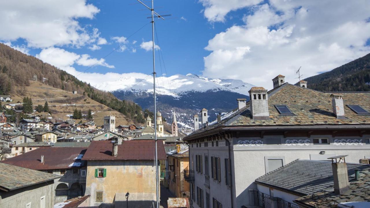 Meuble Albergo Dante Bormio Kültér fotó